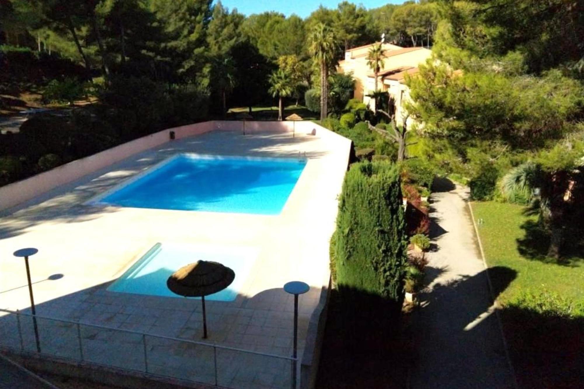 Flat With Swimming Pool Near The Beach Sanary-sur-Mer Extérieur photo